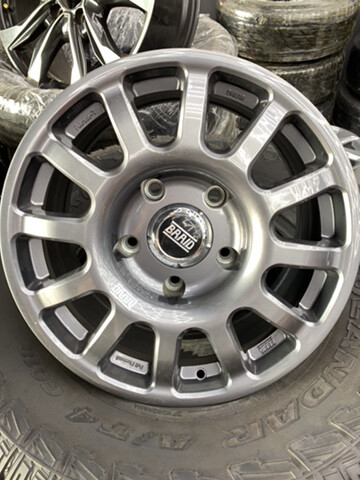 Dakar Briad Rim 17 4pc - 1