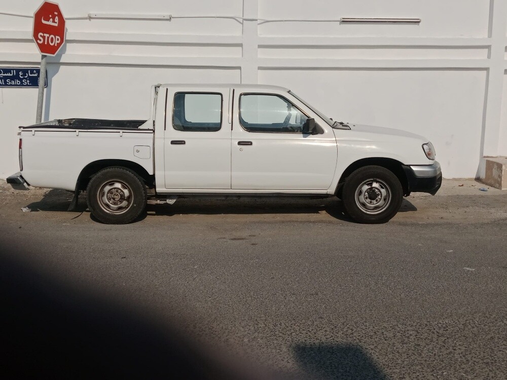 نيسان بيك أب - 5