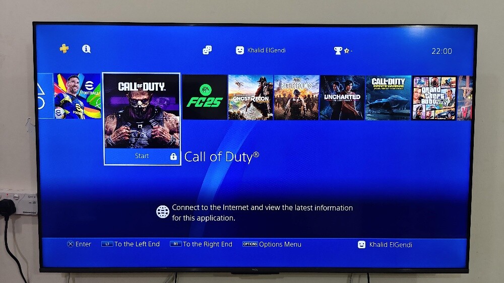 PlayStation 4 Pro 1TB - Like New - 4