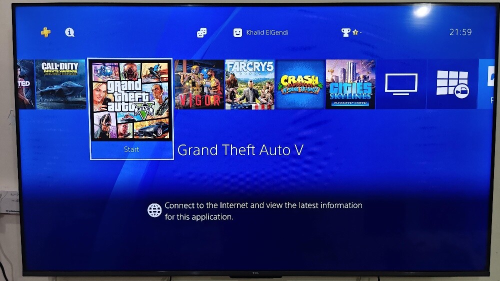 PlayStation 4 Pro 1TB - Like New - 6