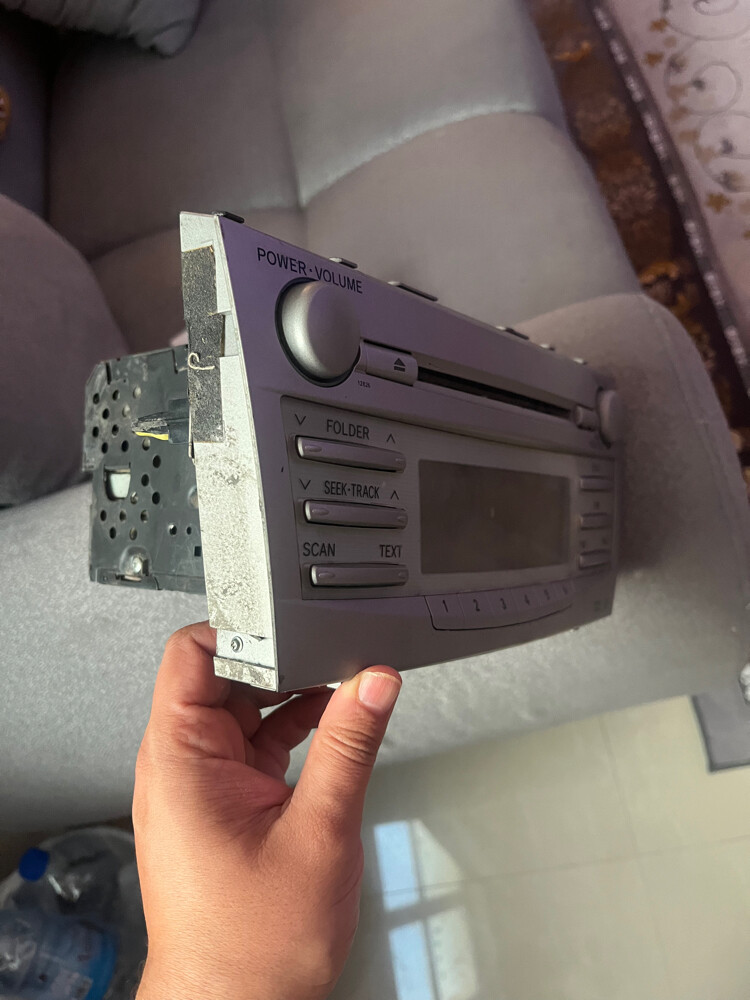 CAMRY RADIO ORIGINAL - 2