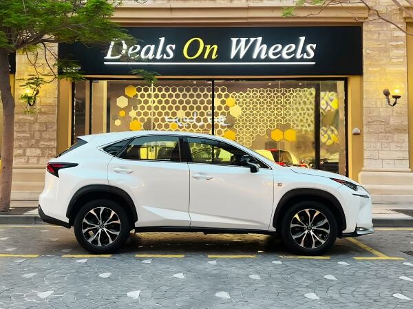 Lexus NX 200T - 3