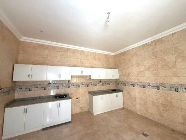 LUXURY CORNER VILLA WITH LIFT - 12