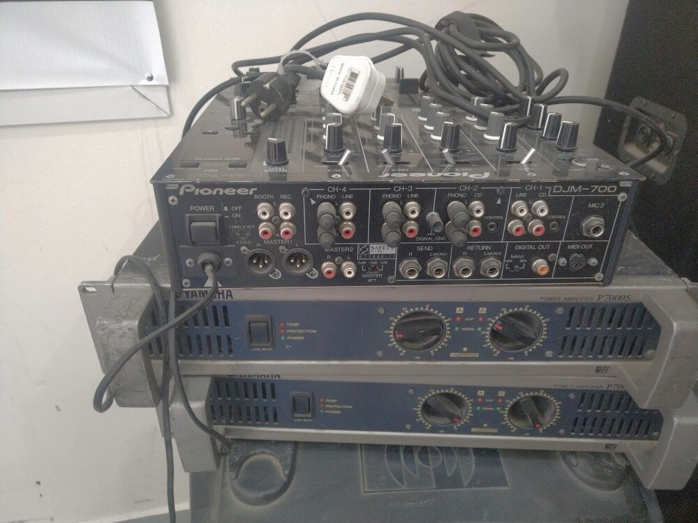 ultimate professional DJ Equipment - 4