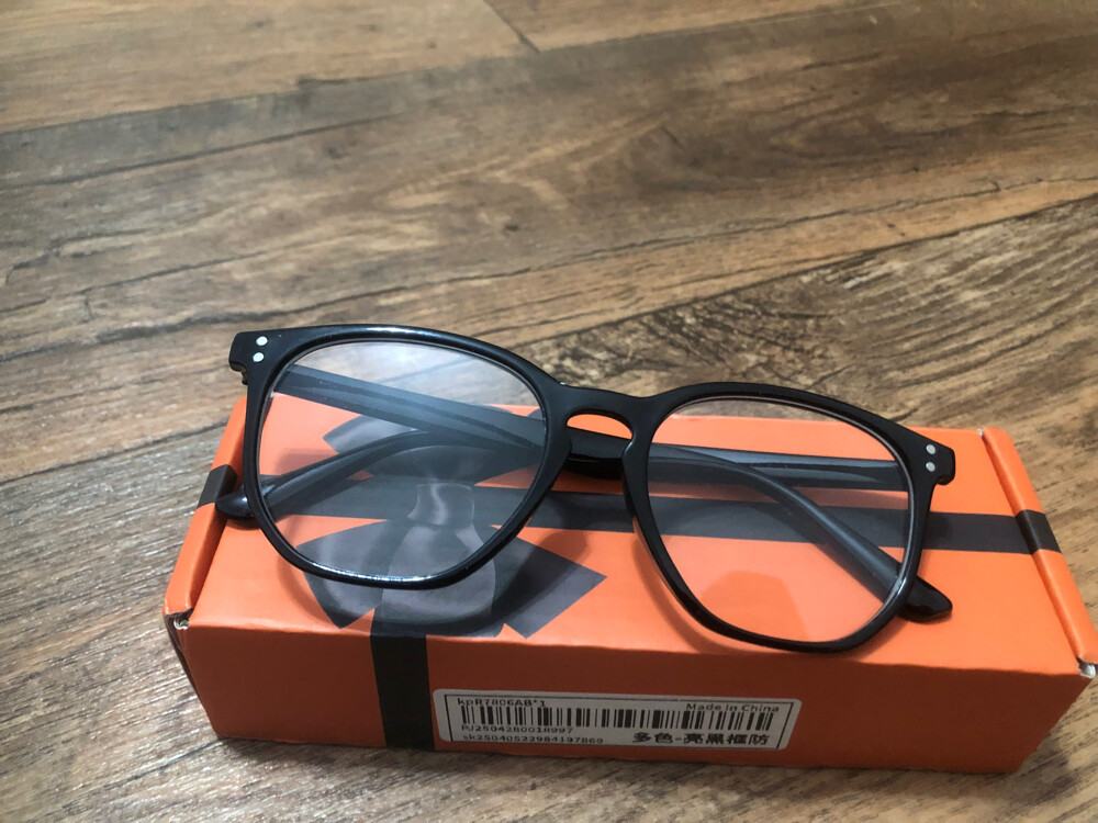 glasses  - 4