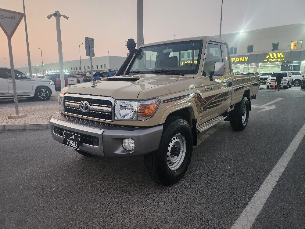 Toyota LX V8 - 3