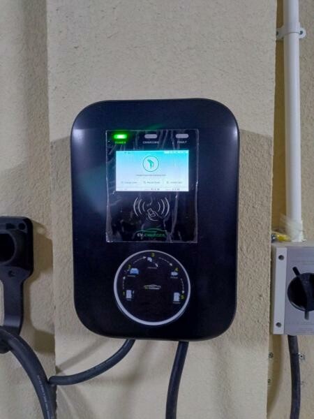 EV Car Chargers - Single & 3 Phase - 4