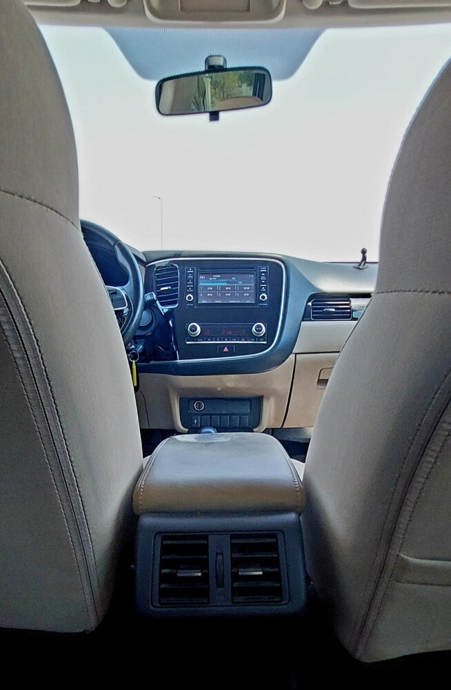 MITSUBISHI OUTLANDER - 13