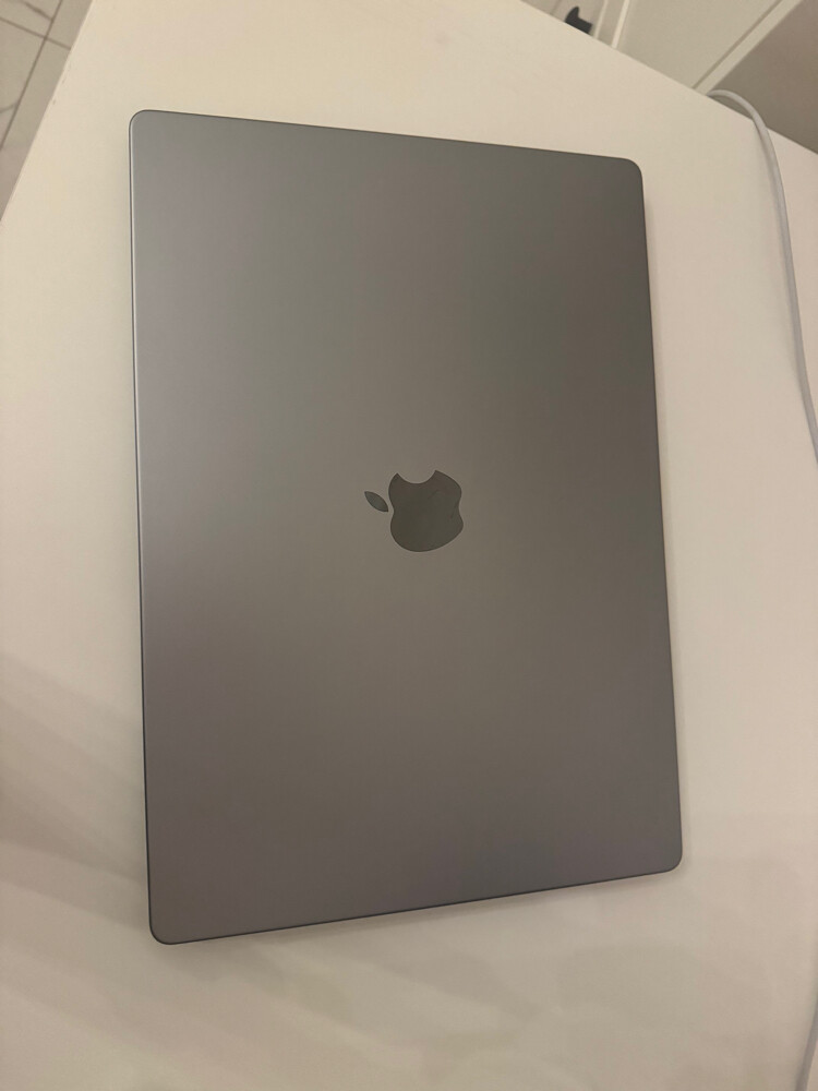 MacBook Pro 16-inch M1 Pro – 1TB / - 2
