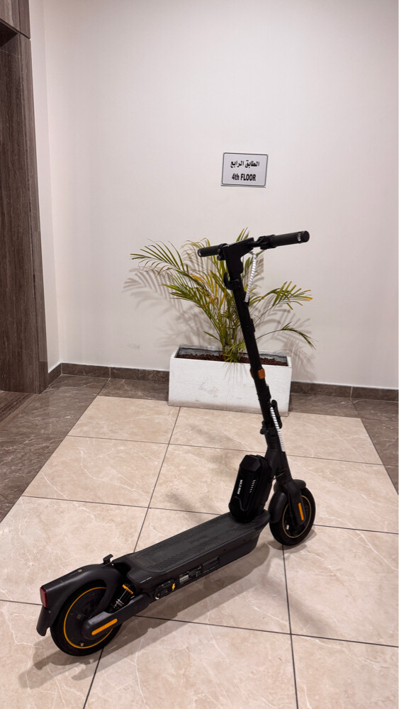 Segway Ninebot Max G2 - Unlocked - 3
