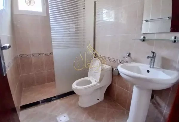 Furnished Villa in Abu Hamour - 10