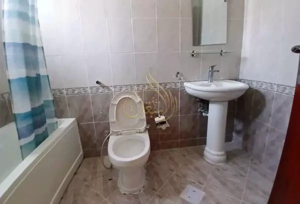 Furnished Villa in Abu Hamour - 8