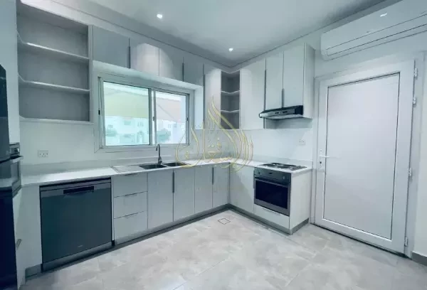 Family Villa in Ain Khaled - 3