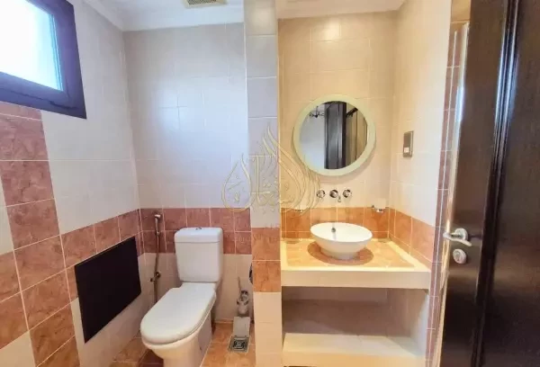 Elegant Villa in Al Hilal - 6