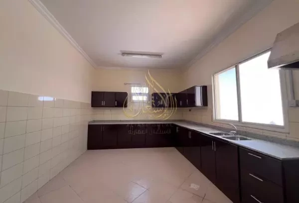Spacious Villa in Al Wukair - 10