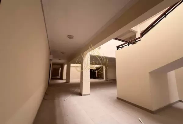 Spacious Villa in Al Wukair - 11