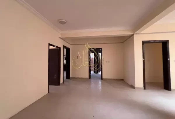 Spacious Villa in Al Wukair - 9