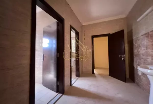 Spacious Villa in Al Wukair - 12