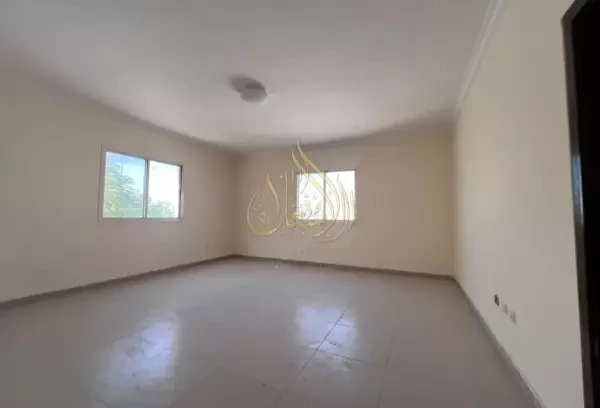 Spacious Villa in Al Wukair - 5