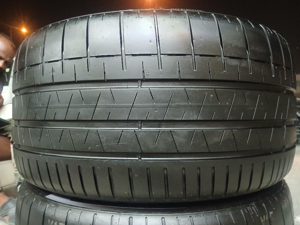 315/35/ZR22.Pirelli Pzero - 8