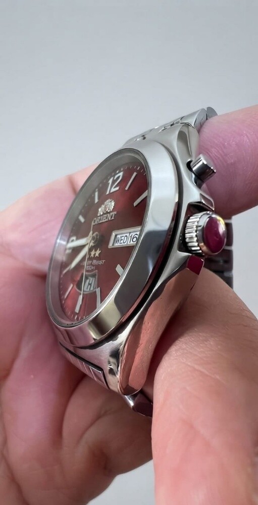 Vintage Orient Tristar watch - 4