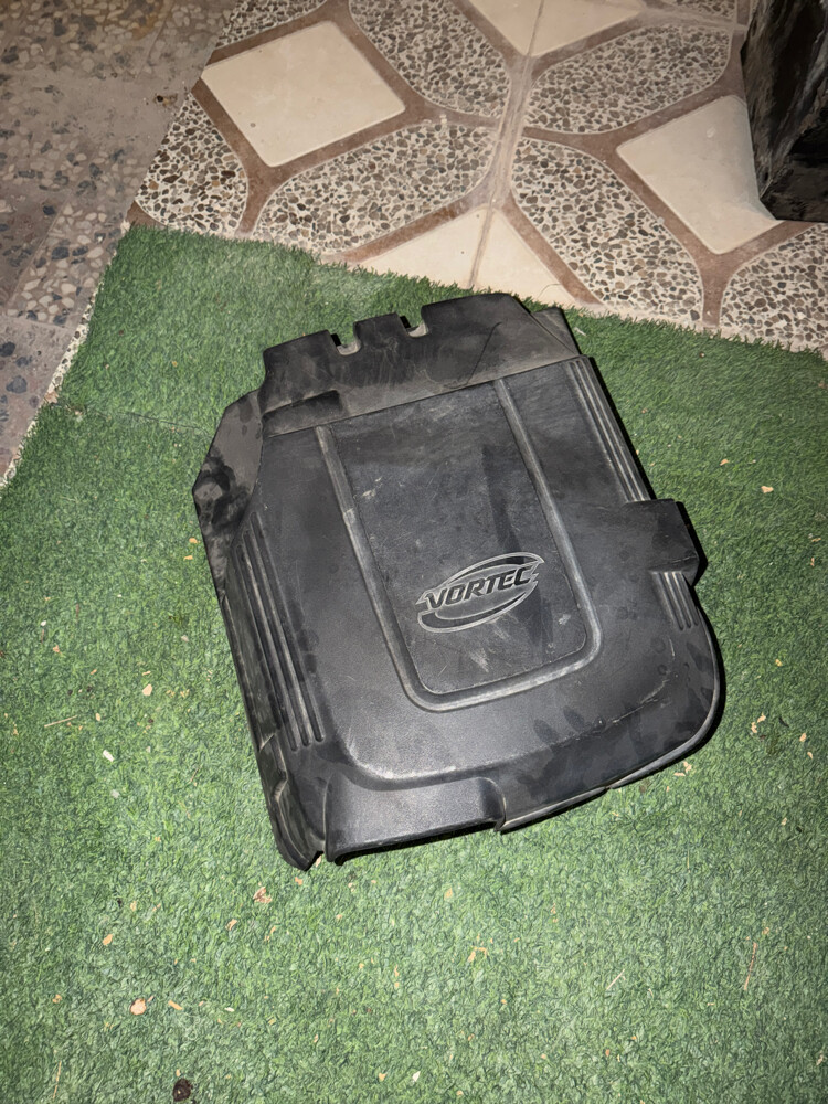 gmc/chevy engine cover - 1
