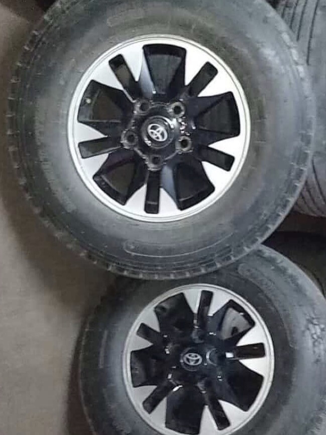Gabba rims landcruser + shas - 2
