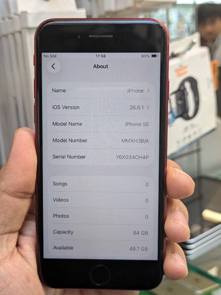 Apple iPhone SE 2020 64GB - 1