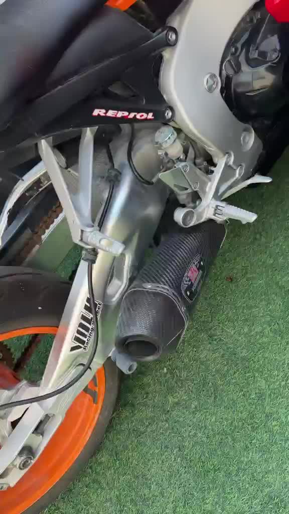 cbr 1000 repsol - 3
