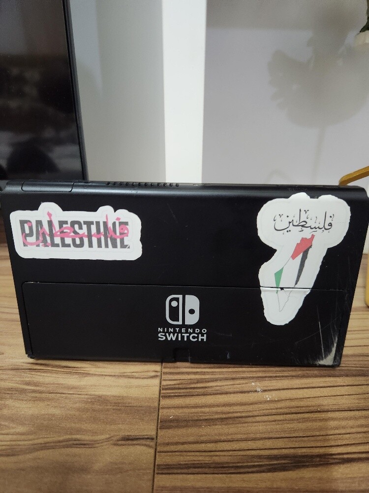 Nintendo Switch Oled read details - 3
