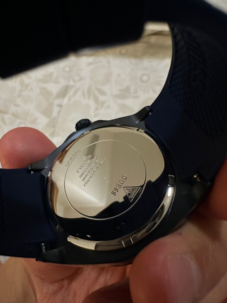 Guess sports watch - 3
