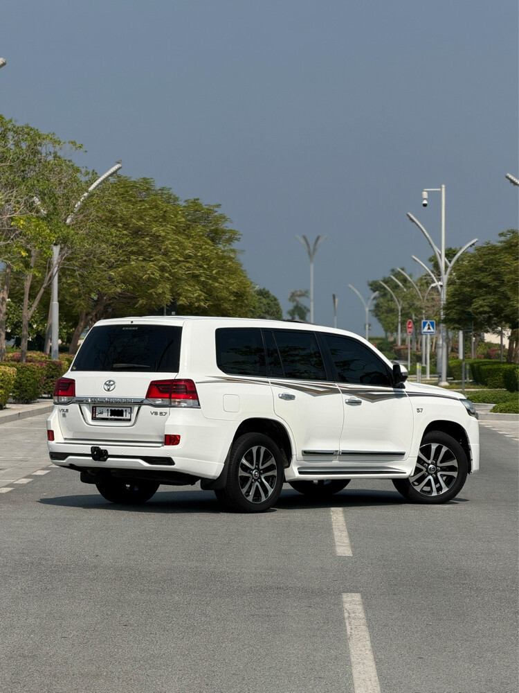 Land Cruiser V.XS 2016 - 6