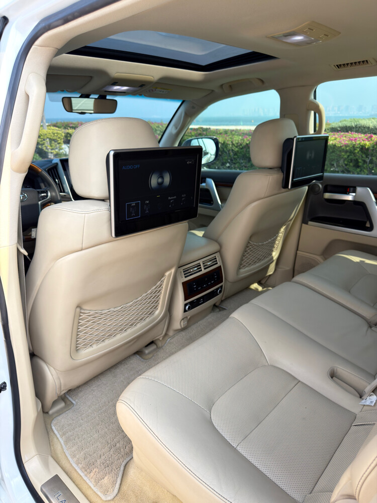 Land Cruiser V.XS 2016 - 9