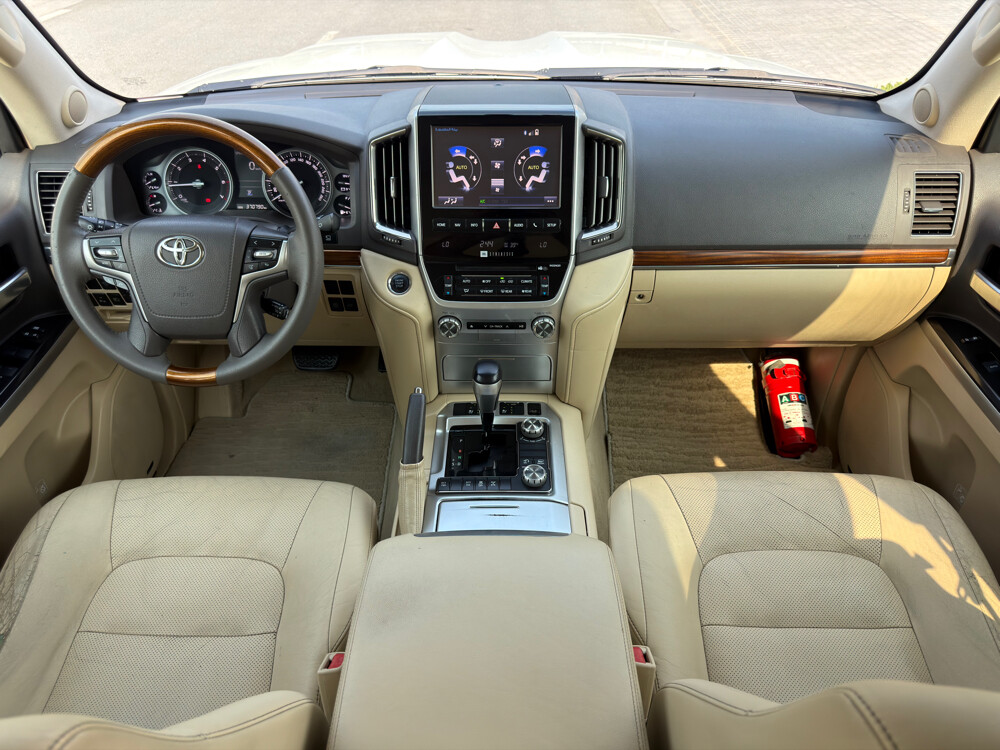 Land Cruiser V.XS 2016 - 13