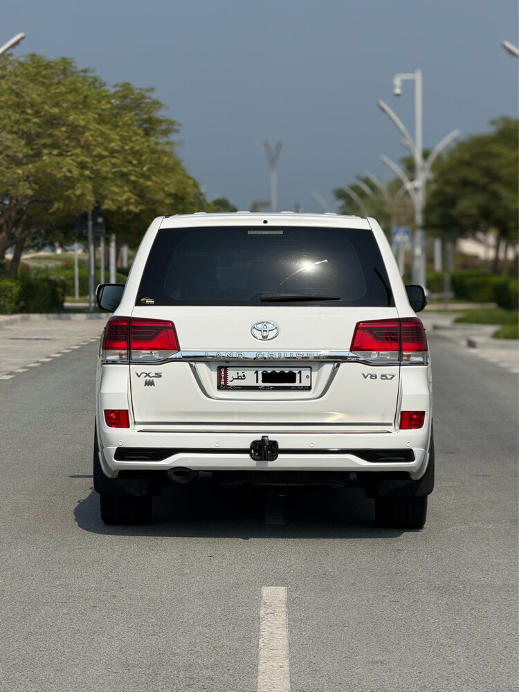 Land Cruiser V.XS 2016 - 8