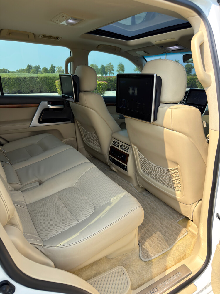 Land Cruiser V.XS 2016 - 12