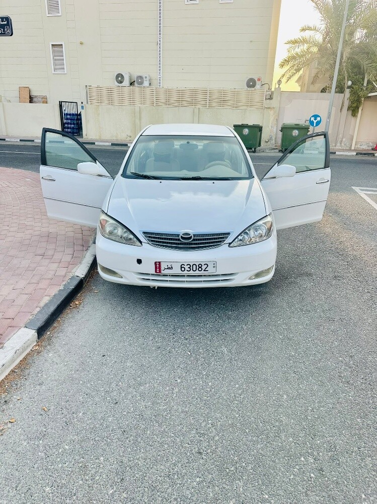 سيارة تايوتا كامرى نضيفة - 1