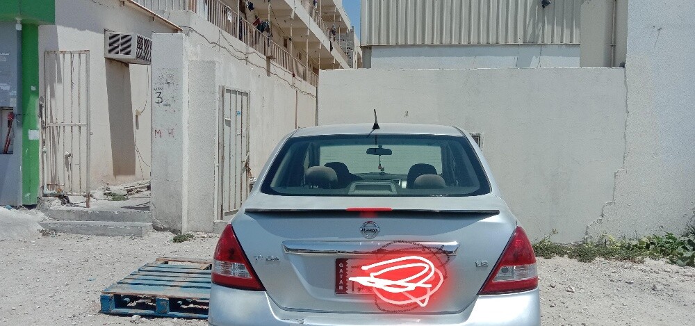 Nissan Tiida - 5