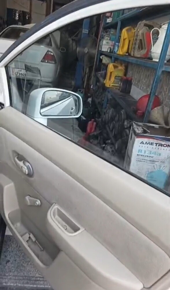 Nissan tida 2009 - 3