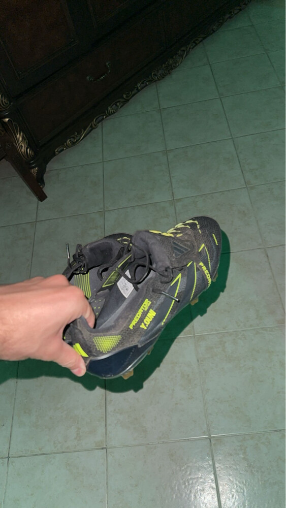 football shoes   - 1