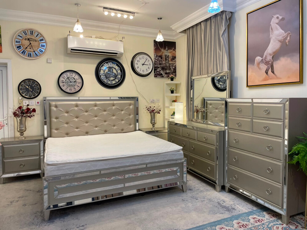 bedroom set selling - 1