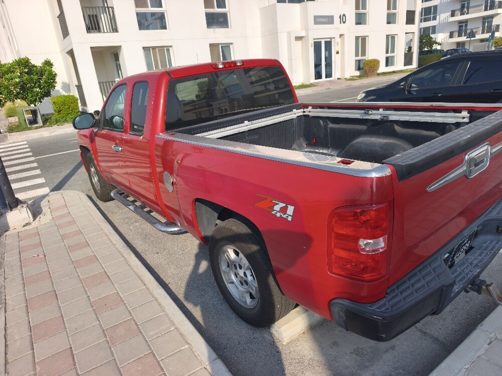 Chevrolet Silverado - 2