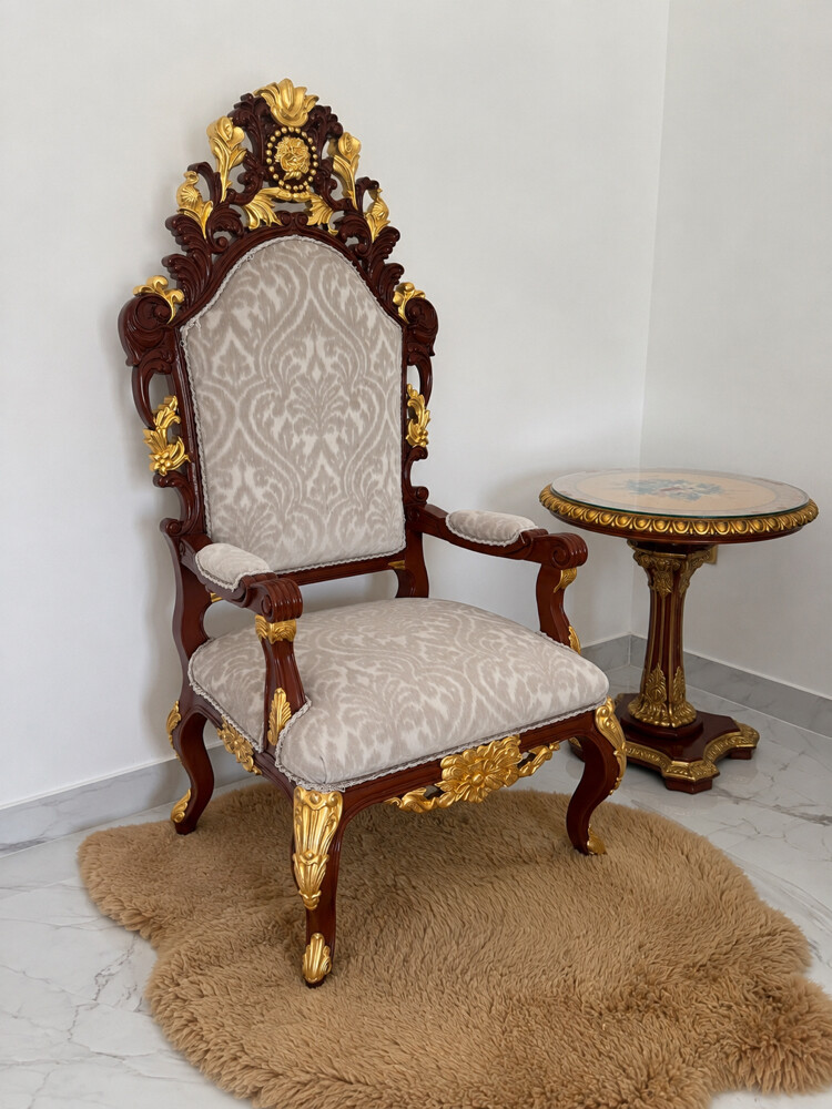 Palace entrance chairs - 1