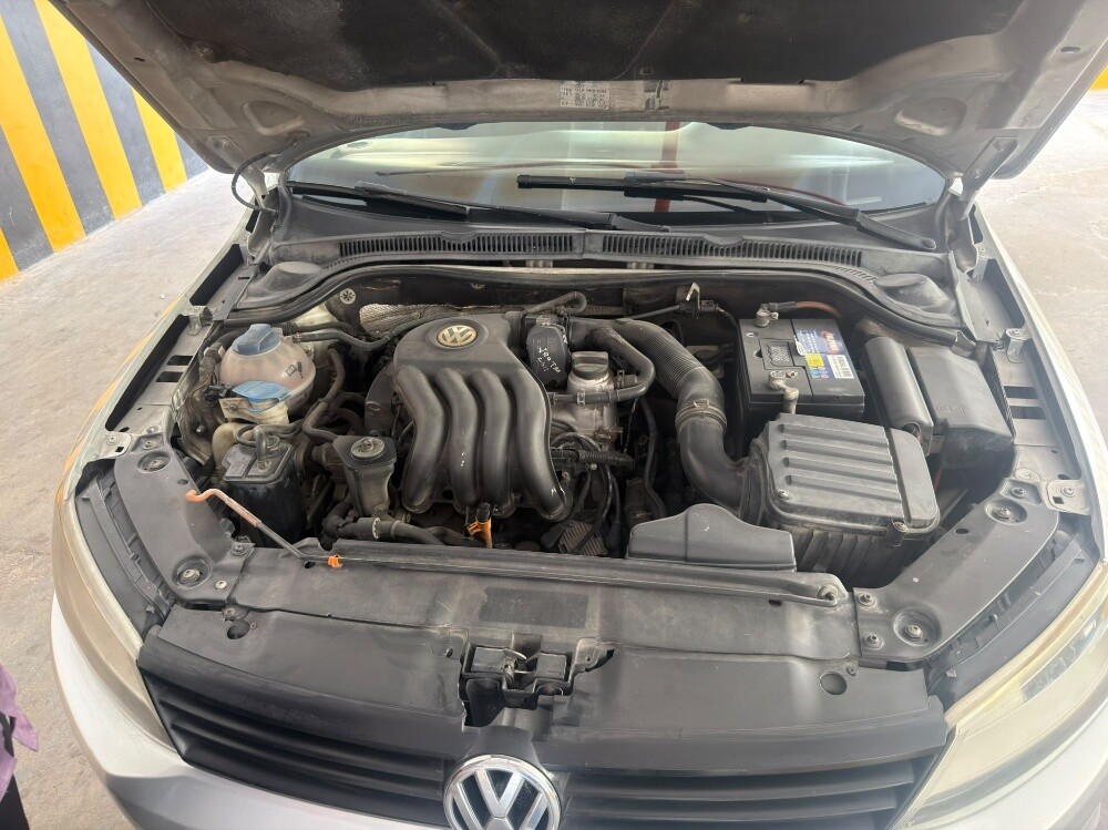 urgent sale Jetta Volkswagen - 4
