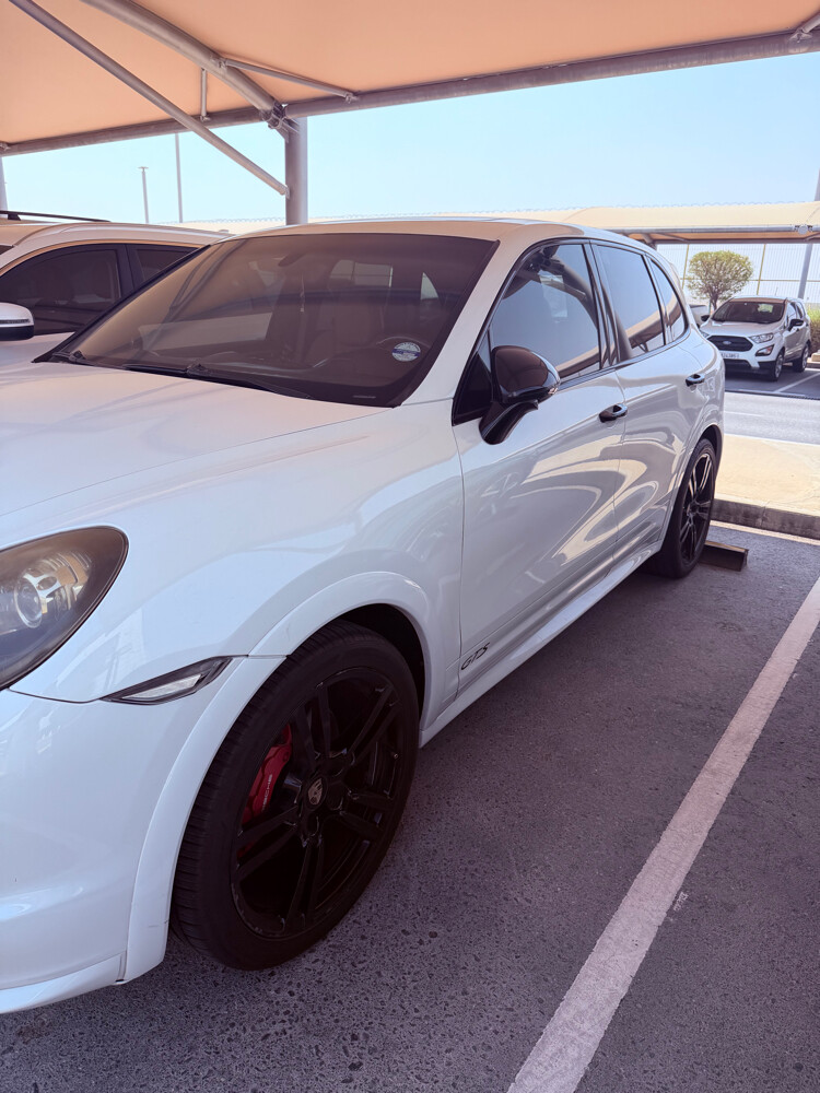Porsche Cayenne GTs - 7