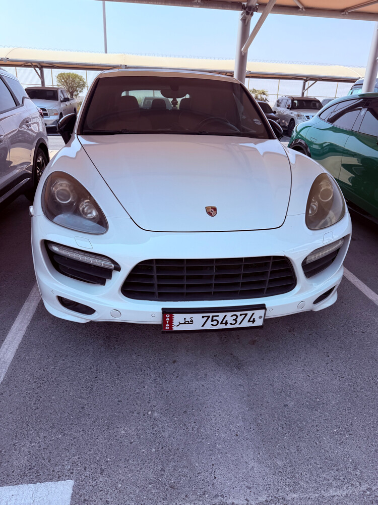 Porsche Cayenne GTs - 8
