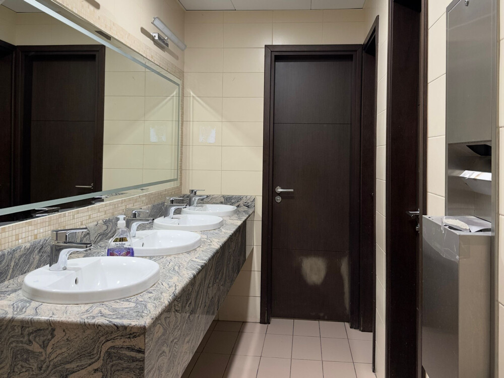 spacious office at al muntazah - 5