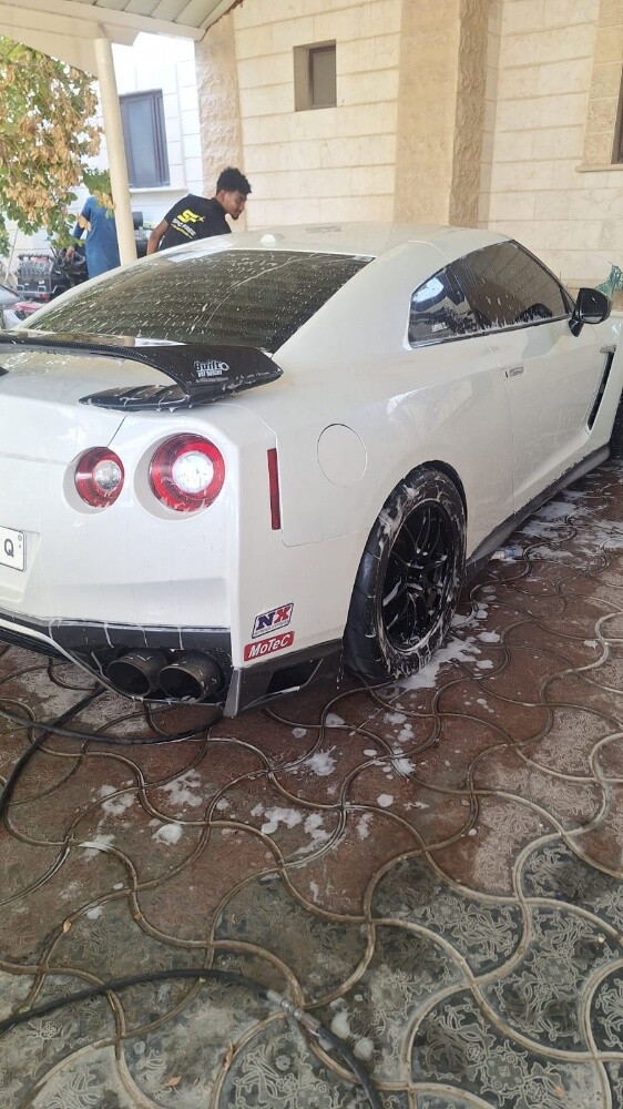 car outside wash and polish anywher - 1