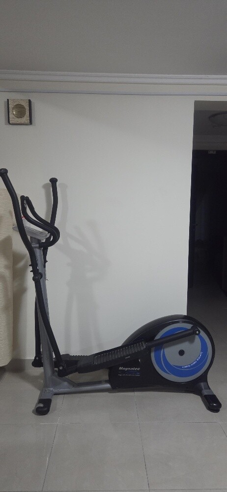 Elliptical Cross Trainer - 2