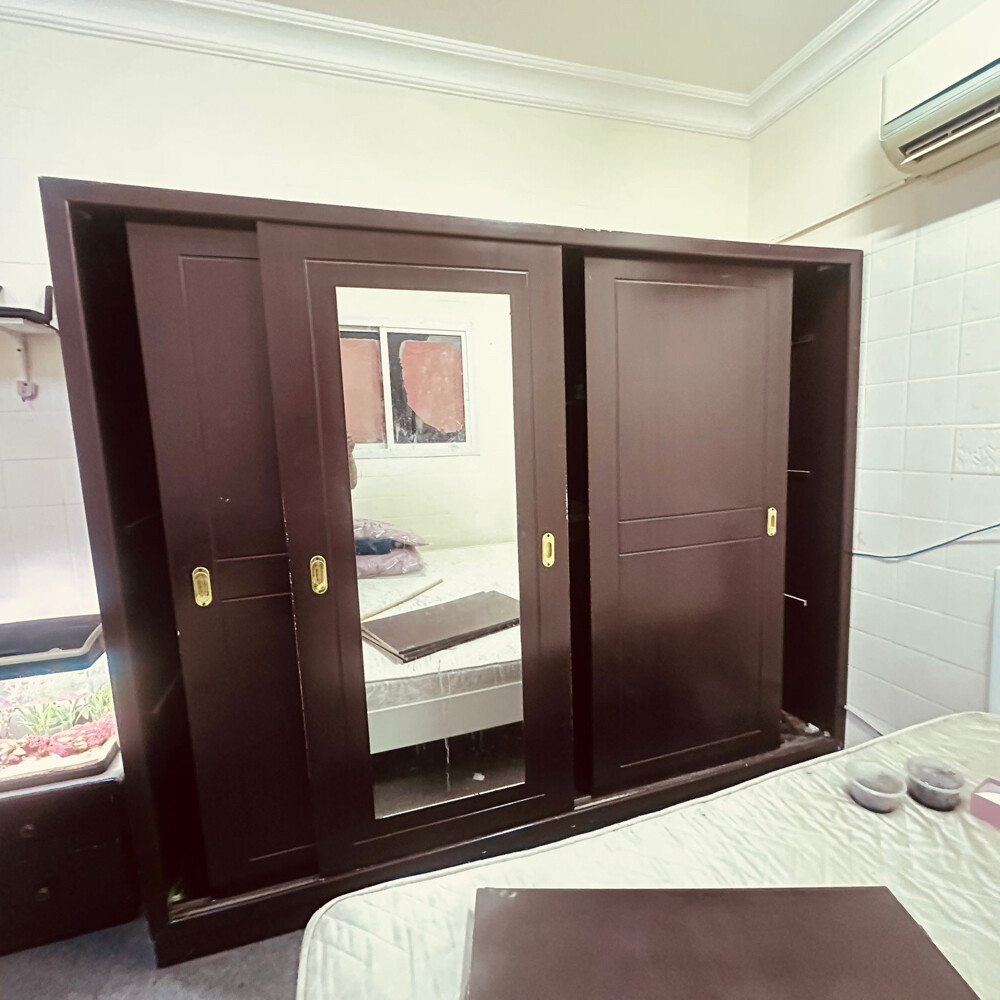 sliding wardrobe - 1